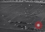Standbild Kalifornien über UCLA 1935 Fußball-Spiel Los Angeles California USA, 1935, aus Sekunde 19 historischem Filmmaterial Videoclip 65675037728