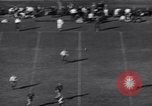 Standbild Kalifornien über UCLA 1935 Fußball-Spiel Los Angeles California USA, 1935, aus Sekunde 43 historischem Filmmaterial Videoclip 65675037728