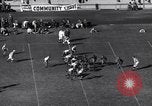 Standbild Kalifornien über UCLA 1935 Fußball-Spiel Los Angeles California USA, 1935, aus Sekunde 58 historischem Filmmaterial Videoclip 65675037728