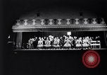 Standbild Masken- und Perückenverein-Mitglieder in Drag Philadelphia Pennsylvania USA, 1936, aus Sekunde 18 historischem Filmmaterial Videoclip 65675037730