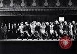 Standbild Masken- und Perückenverein-Mitglieder in Drag Philadelphia Pennsylvania USA, 1936, aus Sekunde 26 historischem Filmmaterial Videoclip 65675037730