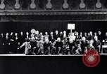 Standbild Masken- und Perückenverein-Mitglieder in Drag Philadelphia Pennsylvania USA, 1936, aus Sekunde 32 historischem Filmmaterial Videoclip 65675037730
