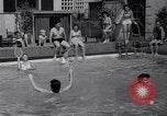 Standbild Wasser Tennis Venice Beach Los Angeles California USA, 1936, aus Sekunde 17 historischem Filmmaterial Videoclip 65675037733