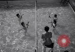 Standbild Wasser Tennis Venice Beach Los Angeles California USA, 1936, aus Sekunde 28 historischem Filmmaterial Videoclip 65675037733