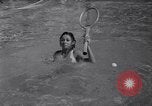 Standbild Wasser Tennis Venice Beach Los Angeles California USA, 1936, aus Sekunde 32 historischem Filmmaterial Videoclip 65675037733