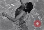 Standbild Wasser Tennis Venice Beach Los Angeles California USA, 1936, aus Sekunde 38 historischem Filmmaterial Videoclip 65675037733
