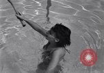 Standbild Wasser Tennis Venice Beach Los Angeles California USA, 1936, aus Sekunde 39 historischem Filmmaterial Videoclip 65675037733