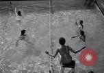 Standbild Wasser Tennis Venice Beach Los Angeles California USA, 1936, aus Sekunde 46 historischem Filmmaterial Videoclip 65675037733