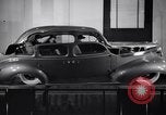Standbild Auto Show New York City USA, 1936, aus Sekunde 15 historischem Filmmaterial Videoclip 65675037734
