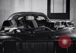 Standbild Auto Show New York City USA, 1936, aus Sekunde 16 historischem Filmmaterial Videoclip 65675037734