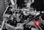 Standbild Auto Show New York City USA, 1936, aus Sekunde 39 historischem Filmmaterial Videoclip 65675037734