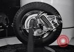 Standbild Auto Show New York City USA, 1936, aus Sekunde 49 historischem Filmmaterial Videoclip 65675037734