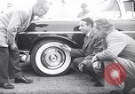Standbild Firestone Nachweis REIFENPANNE REIFEN United States USA, 1955, aus Sekunde 1 historischem Filmmaterial Videoclip 65675037736
