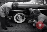 Standbild Firestone Nachweis REIFENPANNE REIFEN United States USA, 1955, aus Sekunde 9 historischem Filmmaterial Videoclip 65675037736
