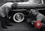 Standbild Firestone Nachweis REIFENPANNE REIFEN United States USA, 1955, aus Sekunde 12 historischem Filmmaterial Videoclip 65675037736