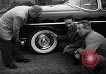 Standbild Firestone Nachweis REIFENPANNE REIFEN United States USA, 1955, aus Sekunde 13 historischem Filmmaterial Videoclip 65675037736