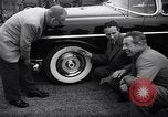 Standbild Firestone Nachweis REIFENPANNE REIFEN United States USA, 1955, aus Sekunde 14 historischem Filmmaterial Videoclip 65675037736