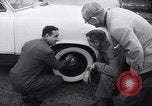 Standbild Firestone Nachweis REIFENPANNE REIFEN United States USA, 1955, aus Sekunde 22 historischem Filmmaterial Videoclip 65675037736
