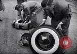 Standbild Firestone Nachweis REIFENPANNE REIFEN United States USA, 1955, aus Sekunde 29 historischem Filmmaterial Videoclip 65675037736