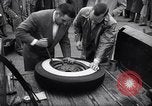 Standbild Firestone Nachweis REIFENPANNE REIFEN United States USA, 1955, aus Sekunde 38 historischem Filmmaterial Videoclip 65675037736