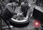 Standbild Firestone Nachweis REIFENPANNE REIFEN United States USA, 1955, aus Sekunde 41 historischem Filmmaterial Videoclip 65675037736