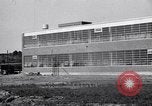 Image Goodyear fabrique de caoutchouc synthétique Akron Ohio USA, 1940, de la seconde 9 séquences d'archives historiques vidéo 65675037743