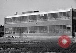 Image Goodyear fabrique de caoutchouc synthétique Akron Ohio USA, 1940, de la seconde 10 séquences d'archives historiques vidéo 65675037743
