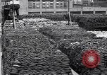 Image Goodyear fabrique de caoutchouc synthétique Akron Ohio USA, 1940, de la seconde 29 séquences d'archives historiques vidéo 65675037743