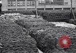 Image Goodyear fabrique de caoutchouc synthétique Akron Ohio USA, 1940, de la seconde 30 séquences d'archives historiques vidéo 65675037743