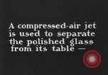 Standbild Sicherheitsglas United States USA, 1938, aus Sekunde 6 historischem Filmmaterial Videoclip 65675037749