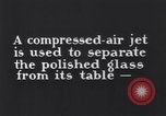 Standbild Sicherheitsglas United States USA, 1938, aus Sekunde 7 historischem Filmmaterial Videoclip 65675037749
