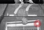 Standbild Sicherheitsglas United States USA, 1938, aus Sekunde 12 historischem Filmmaterial Videoclip 65675037749