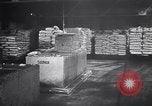 Standbild Gummi United States USA, 1930, aus Sekunde 3 historischem Filmmaterial Videoclip 65675037764