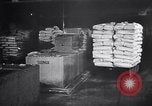 Standbild Gummi United States USA, 1930, aus Sekunde 10 historischem Filmmaterial Videoclip 65675037764