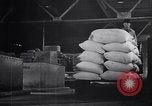 Standbild Gummi United States USA, 1930, aus Sekunde 45 historischem Filmmaterial Videoclip 65675037764