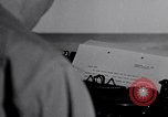 Standbild Pacific Milkrun South Pacific Ocean, 1943, aus Sekunde 21 historischem Filmmaterial Videoclip 65675037765