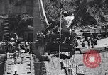 Standbild Stilwell Road Bridge errichtet über Salween River Birma, 1944, aus Sekunde 28 historischem Filmmaterial Videoclip 65675037769