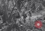 Image les troupes américaines occupant des zones de Nouvelle Guinée Aitape Nouvelle Guinée, 1944, de la seconde 43 séquences d'archives historiques vidéo 65675037770