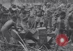 Image les troupes américaines occupant des zones de Nouvelle Guinée Aitape Nouvelle Guinée, 1944, de la seconde 50 séquences d'archives historiques vidéo 65675037770