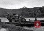 Image 1ère Armée des États-Unis des ingénieurs construisent des ponts France, 1944, de la seconde 23 séquences d'archives historiques vidéo 65675037771