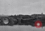 Image 1ère Armée des États-Unis des ingénieurs construisent des ponts France, 1944, de la seconde 44 séquences d'archives historiques vidéo 65675037771