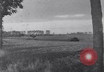 Image 1ère Armée des États-Unis pénètre en Belgique Saint Quentin France, 1944, de la seconde 50 séquences d'archives historiques vidéo 65675037772