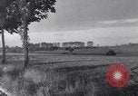 Image 1ère Armée des États-Unis pénètre en Belgique Saint Quentin France, 1944, de la seconde 53 séquences d'archives historiques vidéo 65675037772