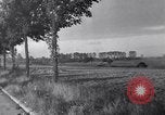 Image 1ère Armée des États-Unis pénètre en Belgique Saint Quentin France, 1944, de la seconde 56 séquences d'archives historiques vidéo 65675037772