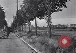 Image 1ère Armée des États-Unis pénètre en Belgique Saint Quentin France, 1944, de la seconde 61 séquences d'archives historiques vidéo 65675037772
