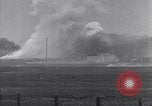Standbild Alliierten Kreuz Ruhr unter Feuer während Zweiten Weltkrieg Duren Deutschland, 1945, aus Sekunde 18 historischem Filmmaterial Videoclip 65675037779