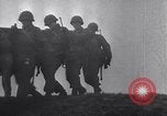 Standbild Alliierten Kreuz Ruhr unter Feuer während Zweiten Weltkrieg Duren Deutschland, 1945, aus Sekunde 45 historischem Filmmaterial Videoclip 65675037779