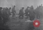 Standbild Alliierten Kreuz Ruhr unter Feuer während Zweiten Weltkrieg Duren Deutschland, 1945, aus Sekunde 51 historischem Filmmaterial Videoclip 65675037779