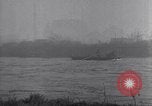 Standbild Alliierten Kreuz Ruhr unter Feuer während Zweiten Weltkrieg Duren Deutschland, 1945, aus Sekunde 56 historischem Filmmaterial Videoclip 65675037779