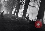 Standbild US 29th Infantry Division überquert Ruhr in Zweiten Weltkrieg Julich Deutschland, 1945, aus Sekunde 3 historischem Filmmaterial Videoclip 65675037780